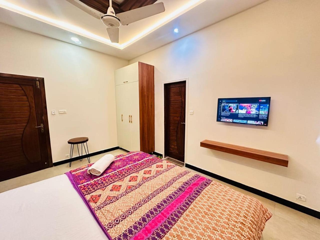 Holidazzle Lodge Islamabad Exterior foto